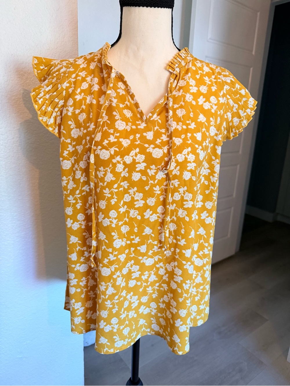 Grace & Lace Mustard Yellow Floral Flutter Sleeve V-Neck Blouse